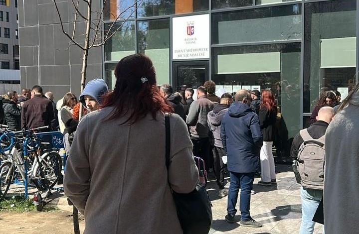 Taksat e Bashkisë Tiranë, bizneset konfuze, penalizime të padrejta